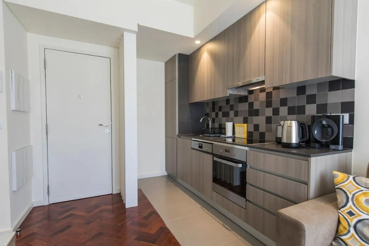 Bairrus Lisbon Apartments - Duque 0*,