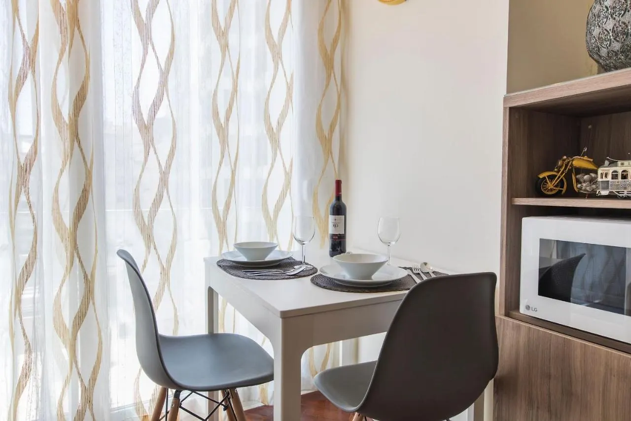 Bairrus Lisbon Apartments - Duque 0*,
